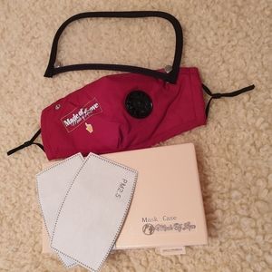 3 Layers Face Mask with Breathing Valve Mask Case